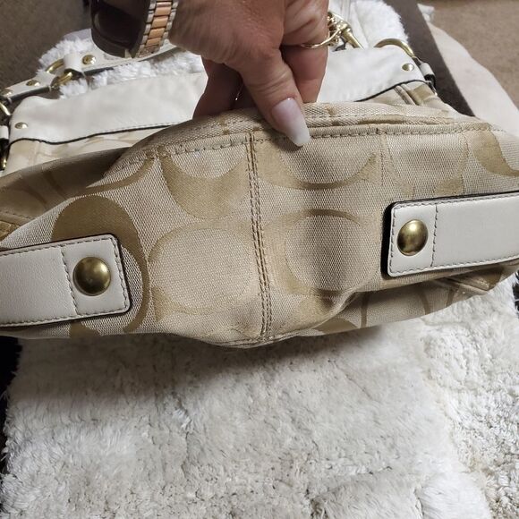 Coach Zoe cream tan white logo horse & carriage Signature C medium tote bag - Picture 6 of 16